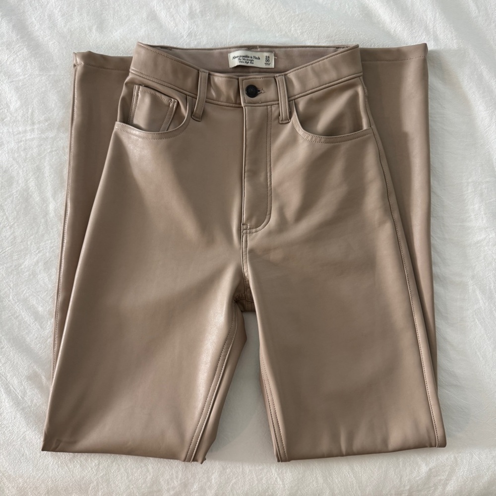 Abercrombie 90’s Straight Leather Pants 00R